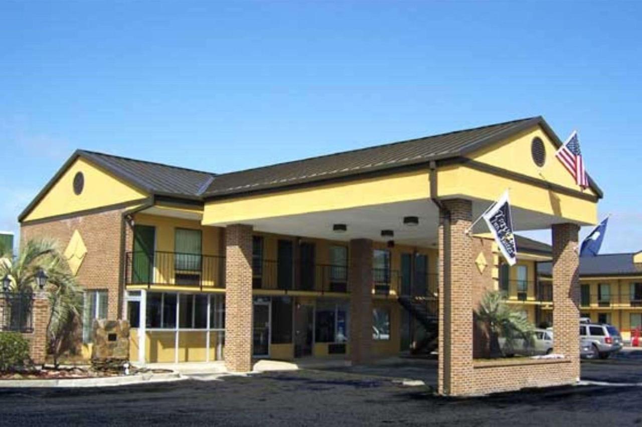 Travelers Inn & Suites Sumter Zewnętrze zdjęcie