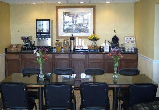 Travelers Inn & Suites Sumter Zewnętrze zdjęcie